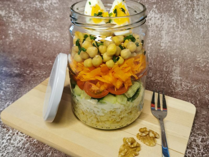 SCHICHTSALAT IM GLAS